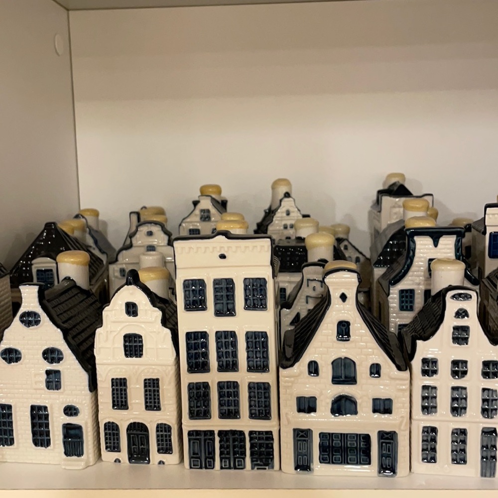 Vintage BOLS Delft blue collectible houses